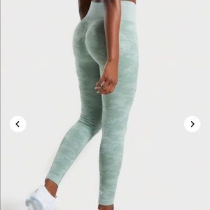 GYMSHARK Cano Seamless Leggings- Sage Green